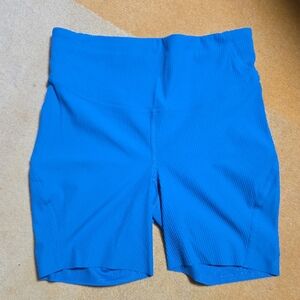 Lululemon Blue Ribbed Shorts Size 6